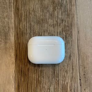 AirPods Pro (case only)